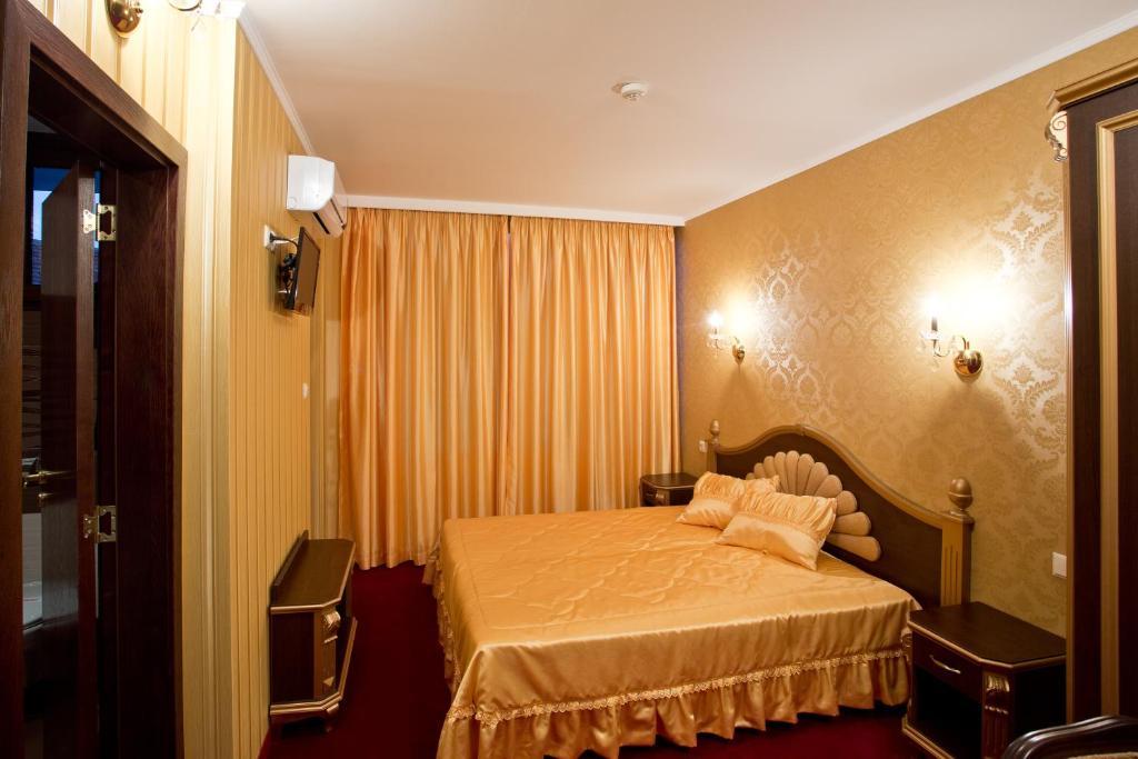 Hotel Diamond Kazanlŭk Cameră foto