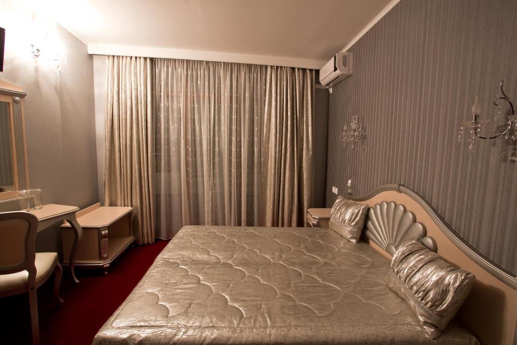 Hotel Diamond Kazanlŭk Cameră foto