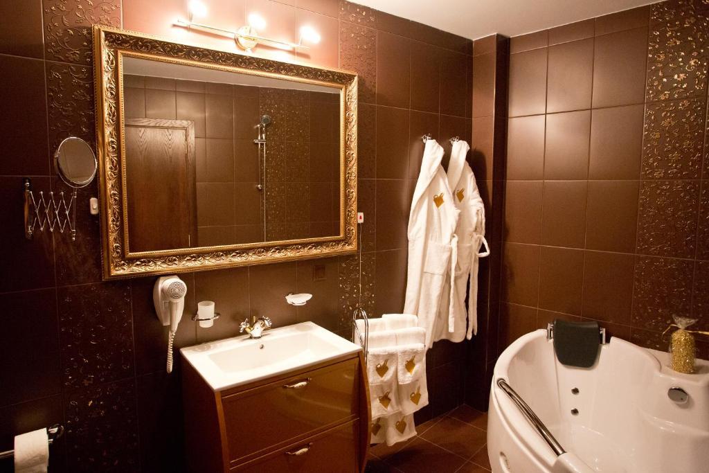 Hotel Diamond Kazanlŭk Cameră foto