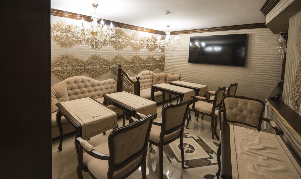 Hotel Diamond Kazanlŭk Exterior foto